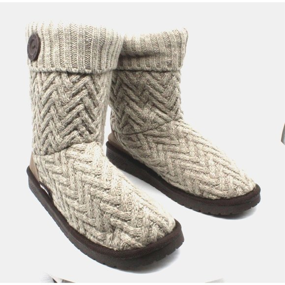 MUK LUKS Women's Janet Boots